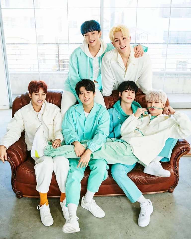 IN2IT JIGSAW PUZZLE puzzle online
