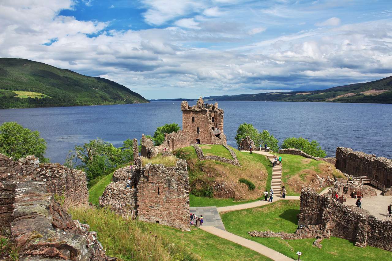 Jezioro Loch Ness w Szkocji puzzle online ze zdjęcia