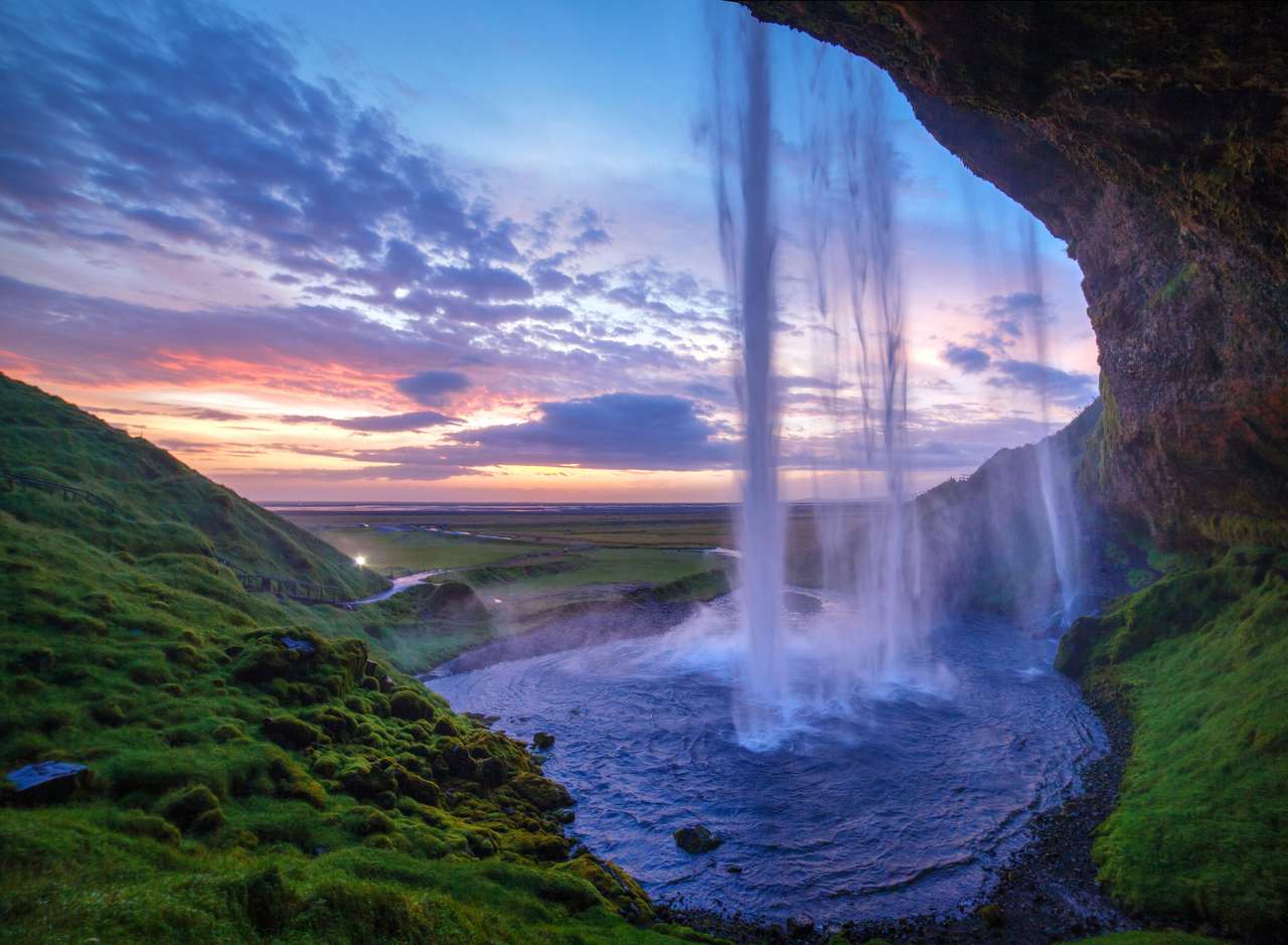 Wodospad na Islandii puzzle online ze zdjęcia