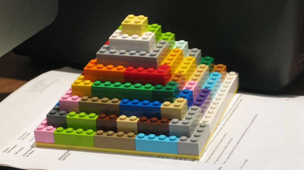 Legopyramidelc. puzzle online ze zdjęcia