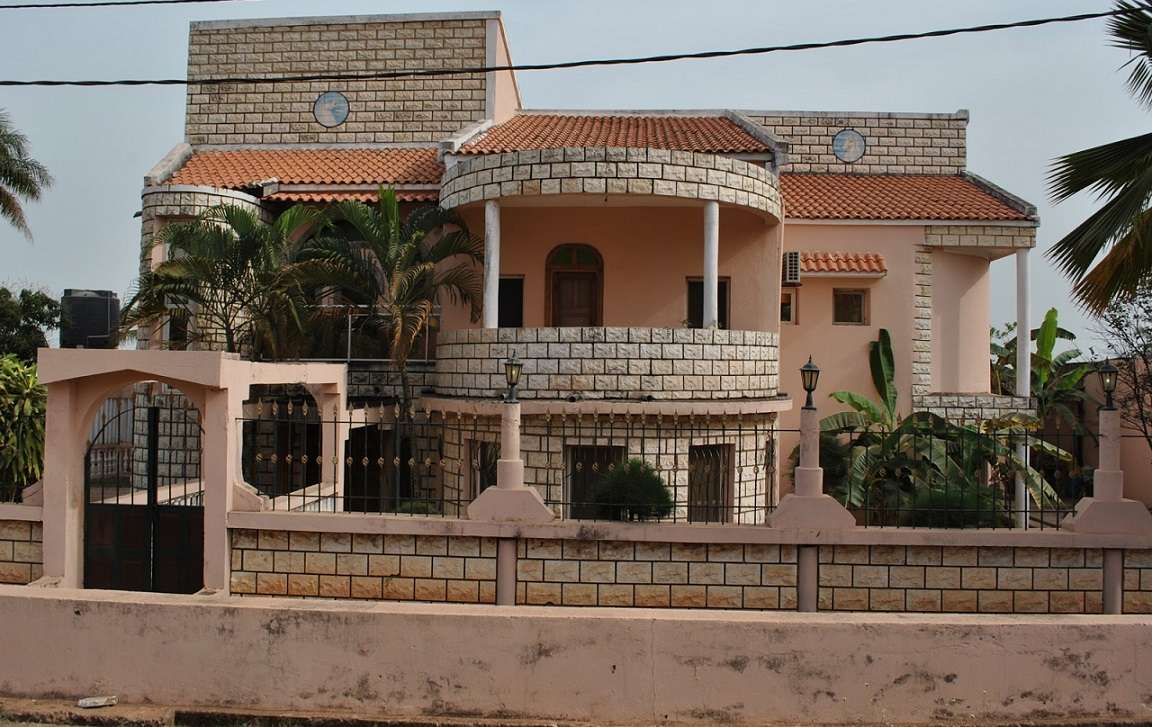 Dom w regionie Subsahara puzzle online ze zdjęcia