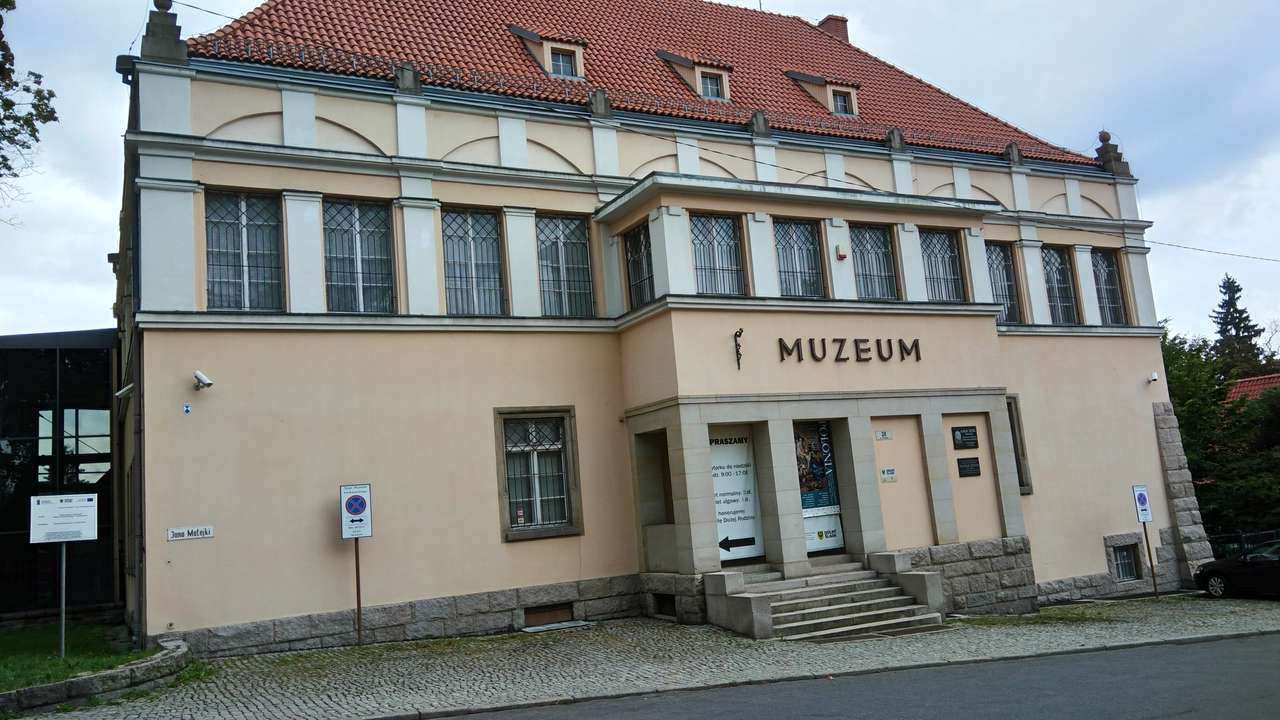 Muzeum Karkonoskie w Jeleniej Górze puzzle online