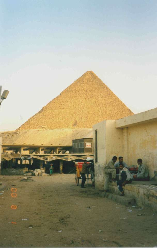Giza-widok na piramidę puzzle online ze zdjęcia