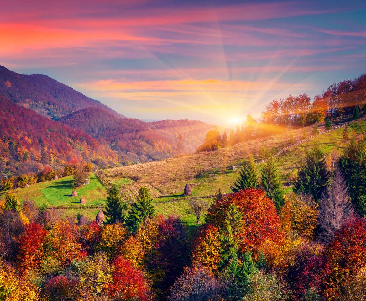 Kolorowy jesienny poranek w górskiej wiosce puzzle online