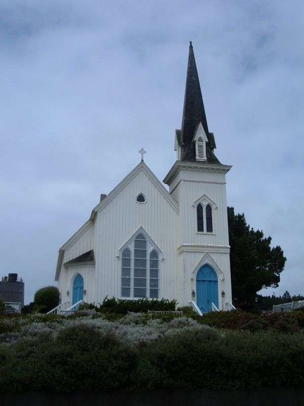 Piękny kościół puzzle online ze zdjęcia