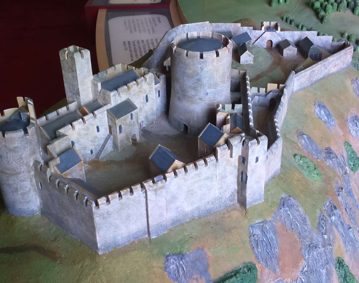 Medieval castle puzzle online