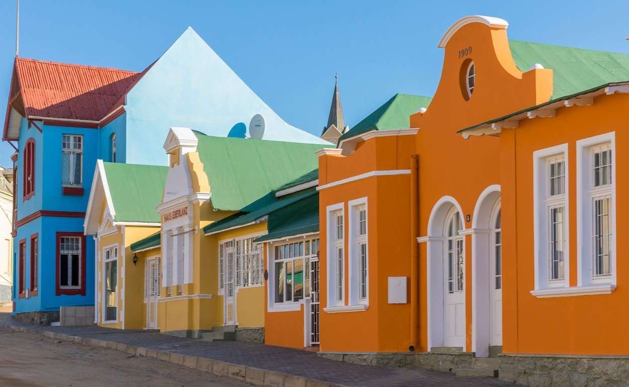 Domy szeregowe w Namibii puzzle online