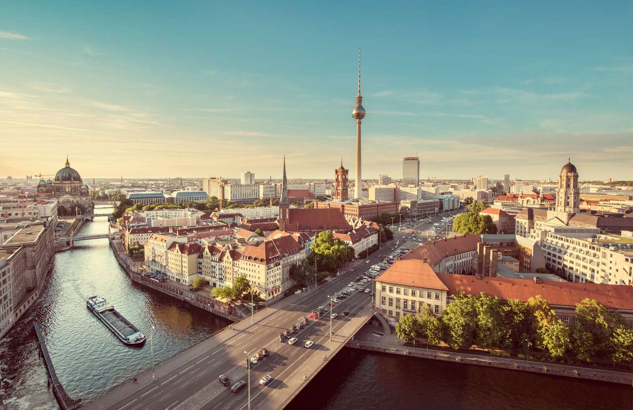 Widok z lotu ptaka na panoramę Berlina puzzle online ze zdjęcia