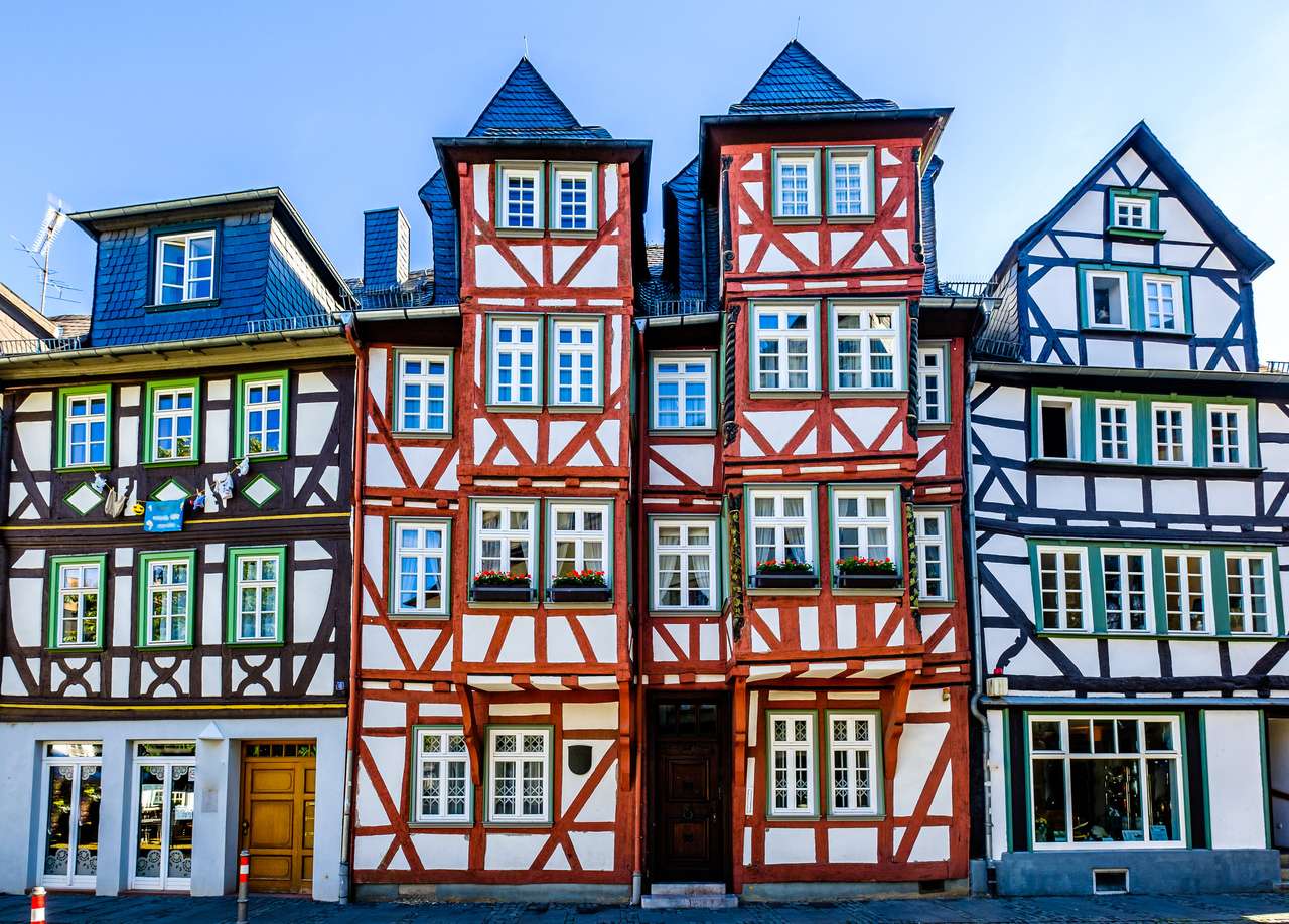 zabytkowe budynki na starym mieście Wetzlar w Niemczech puzzle online ze zdjęcia