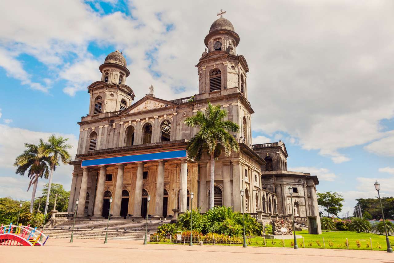 Stara Katedra w Managui. Managua, Nikaragua. puzzle online