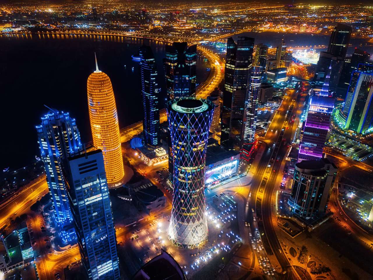 Doha Skyline w nocy, Katar puzzle online