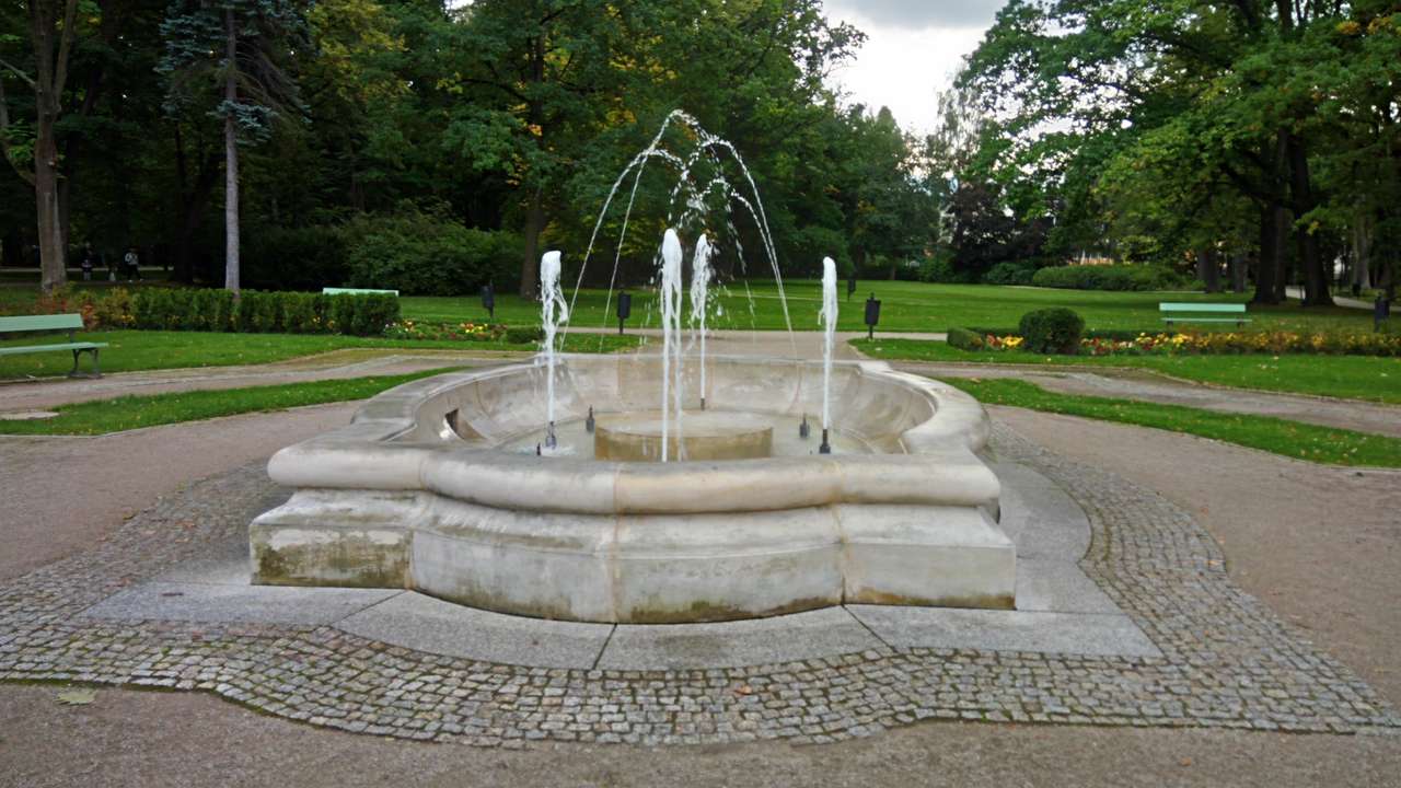 Fontanna - park w Cieplicach puzzle online