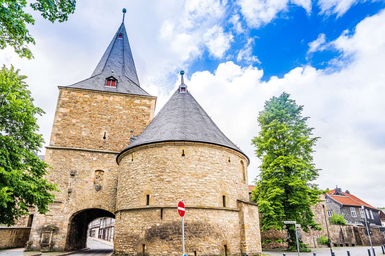 Szeroka Brama w mieście Goslar, Niemcy puzzle online ze zdjęcia