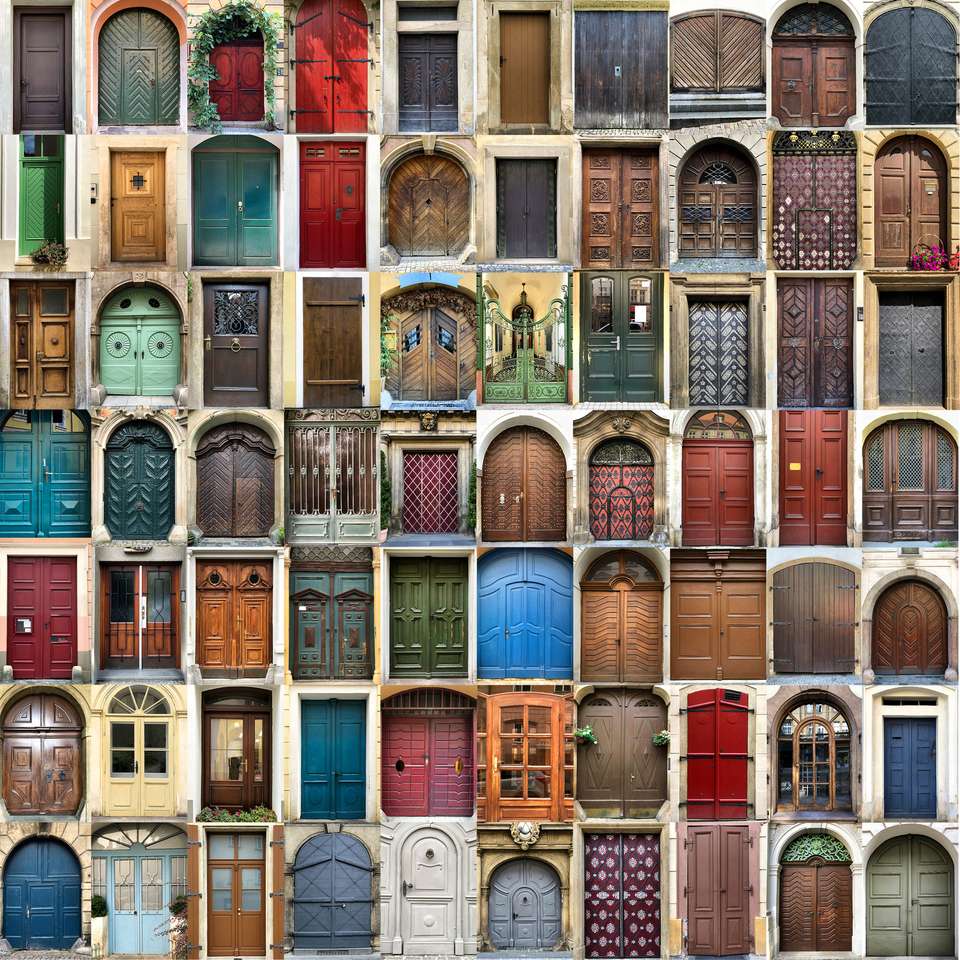 Zestaw różnych zabytkowych drzwi wejściowych puzzle online ze zdjęcia