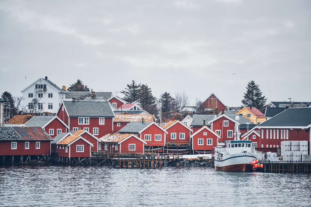 Wioska rybacka Reine, Norwegia puzzle online