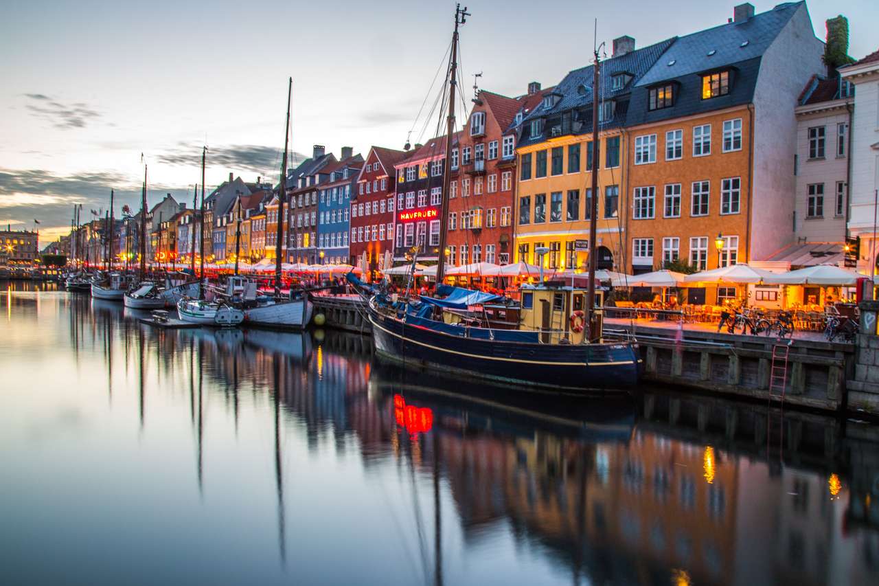 Kopenhaga miasto i kanał Nyhavn w Danii puzzle online ze zdjęcia