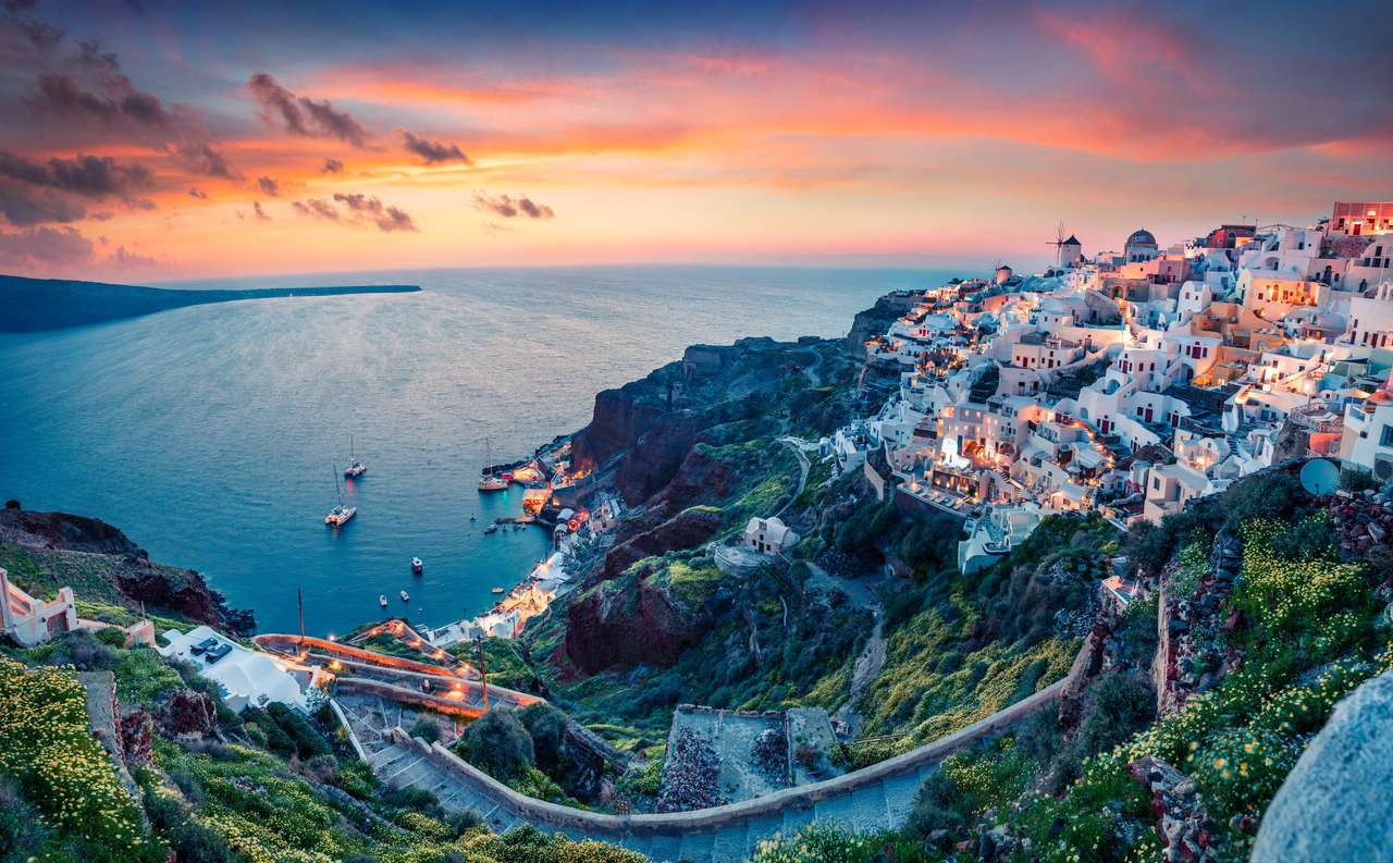 Wieczorny widok na wyspę Santorini puzzle online