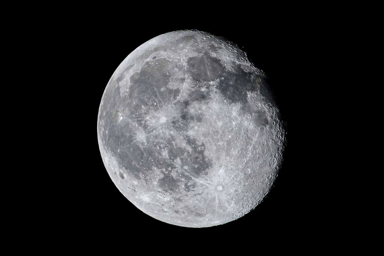 Księżyc puzzle online ze zdjęcia