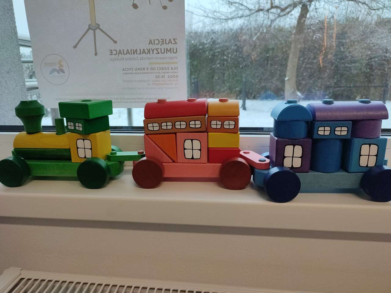 Pociąg z klocków kolorowy puzzle online ze zdjęcia