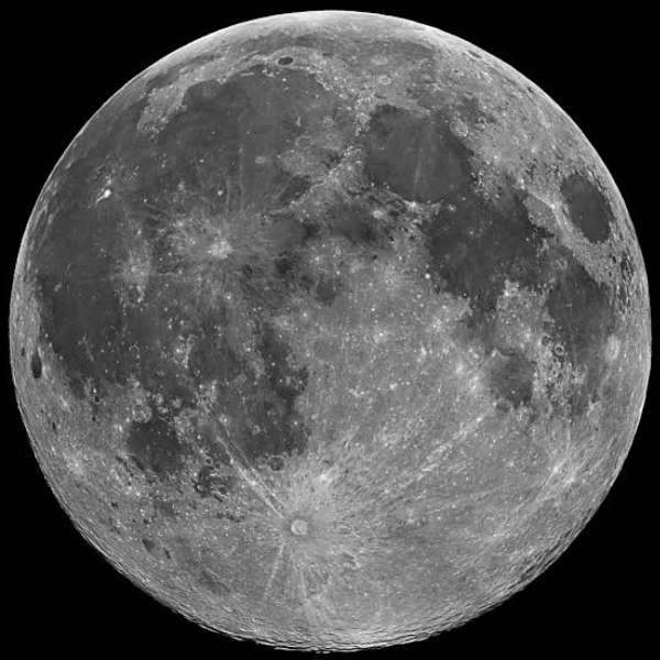 Piękno księżyca puzzle online