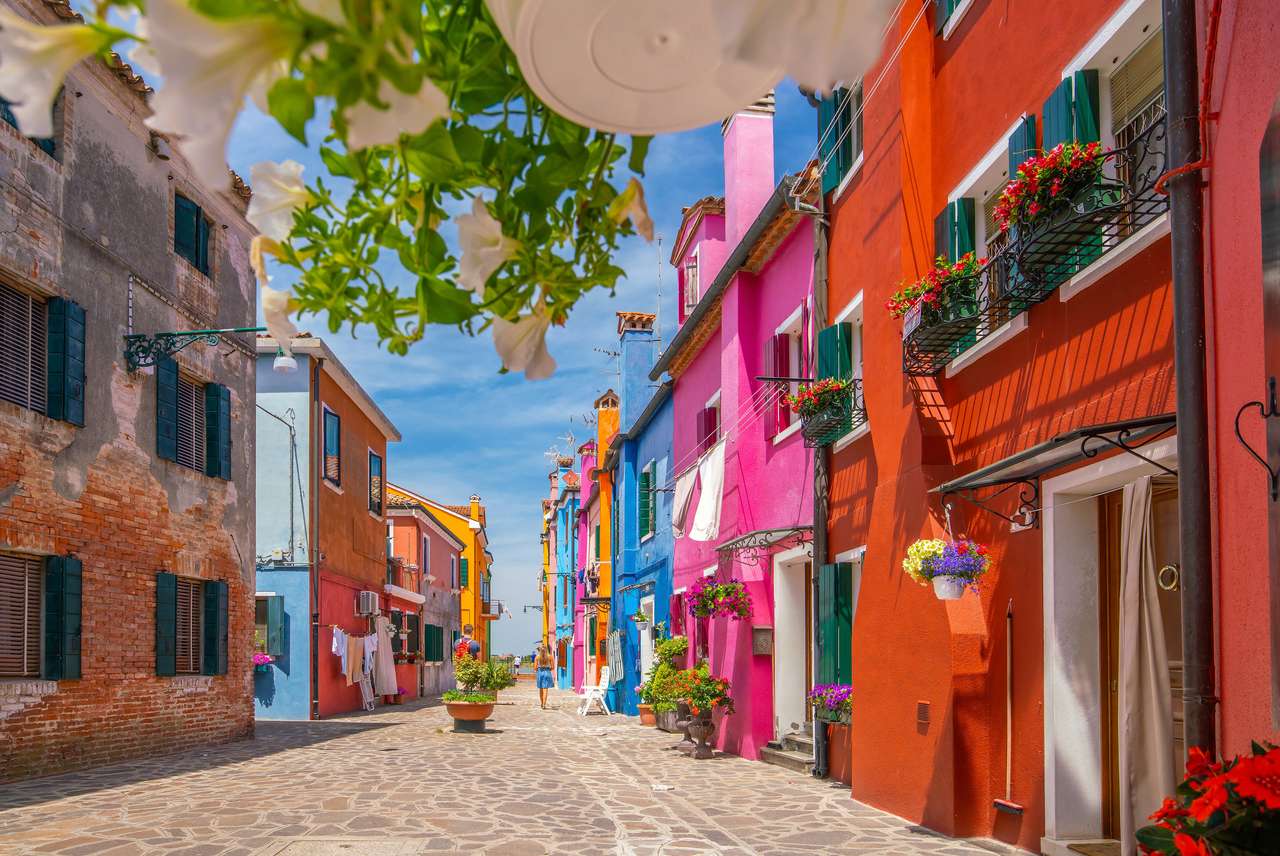 Kolorowe domy w centrum Burano, Wenecja, Włochy puzzle online ze zdjęcia