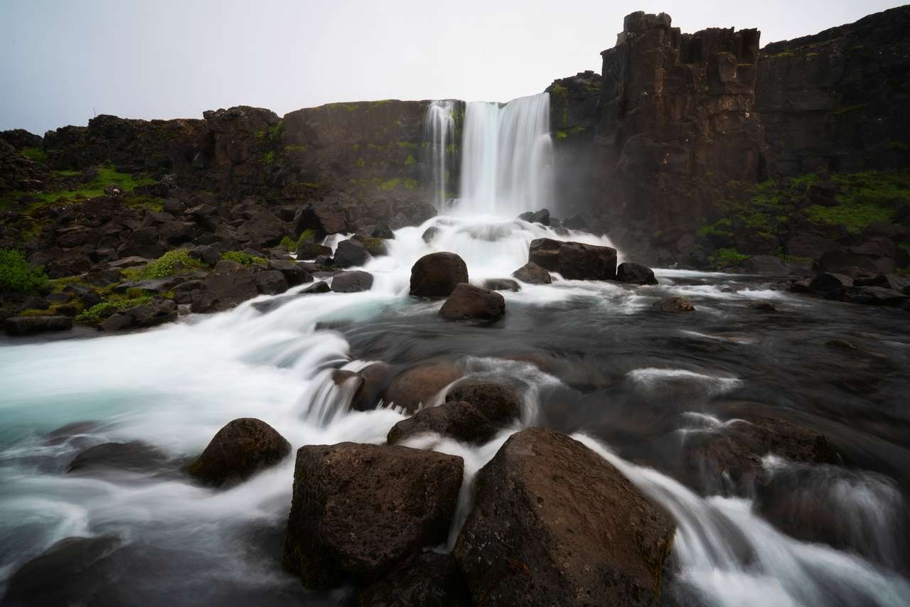 Wodospad Oxararfoss w Parku Narodowym Thingvellir puzzle online