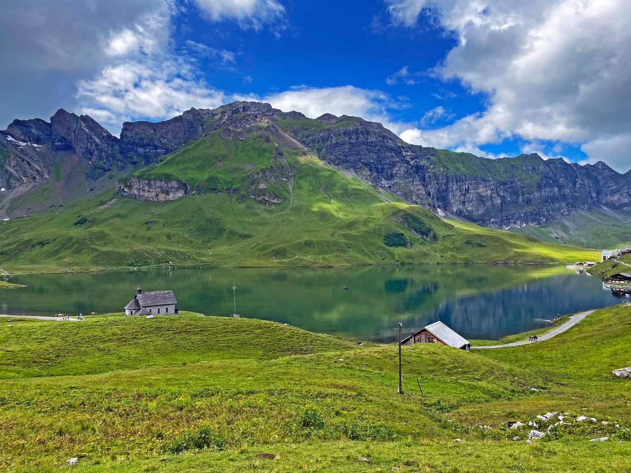 Alpejskie jezioro Melchsee puzzle