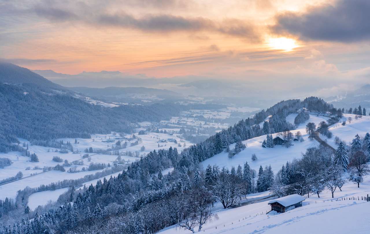 Alpy Allgawskie nad lasem Bregenzer Wald puzzle online ze zdjęcia