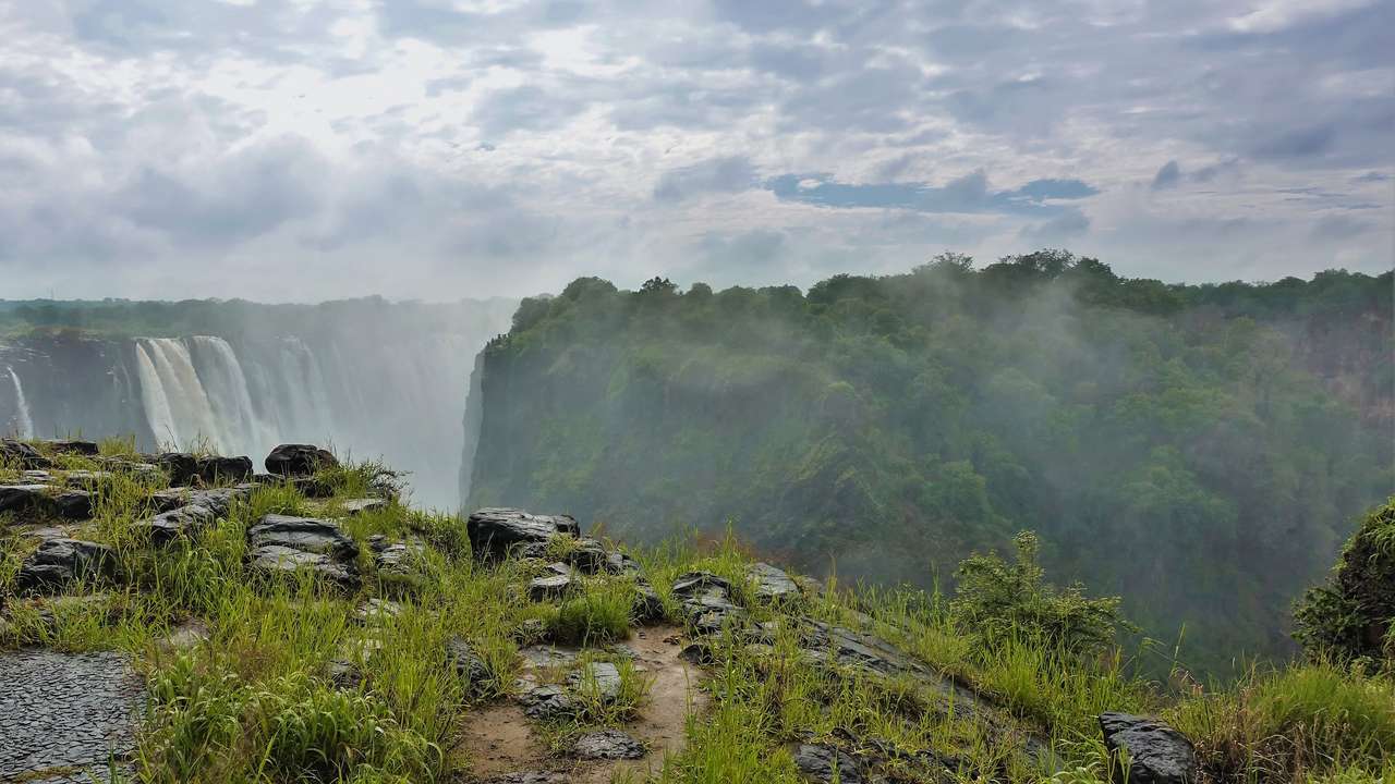 Unikalne Wodospady Wiktorii puzzle online ze zdjęcia