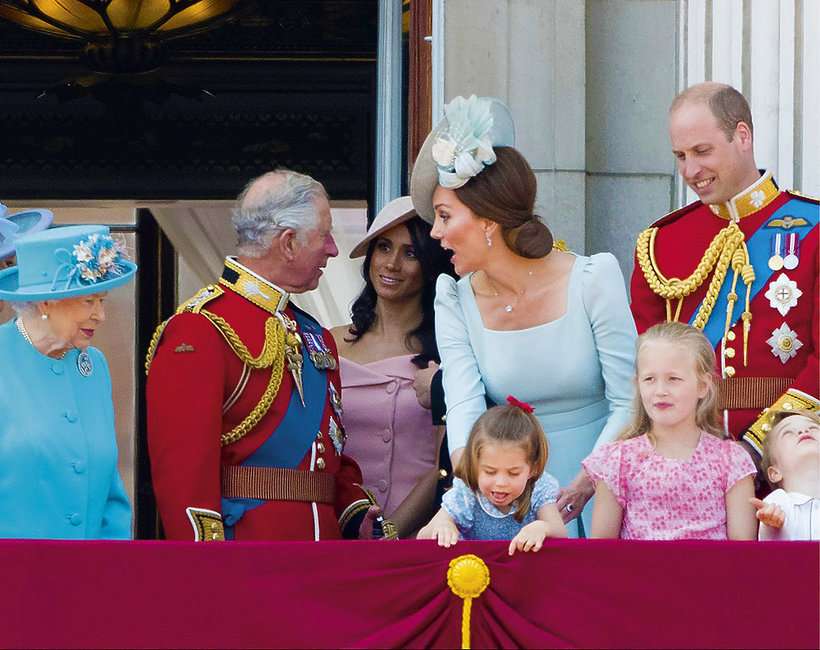 Rodzina królewska puzzle online ze zdjęcia