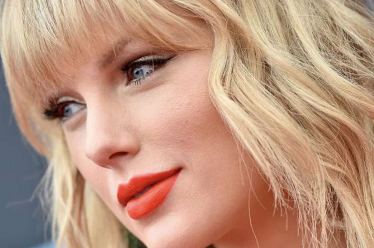 Taylor Swift. puzzle online