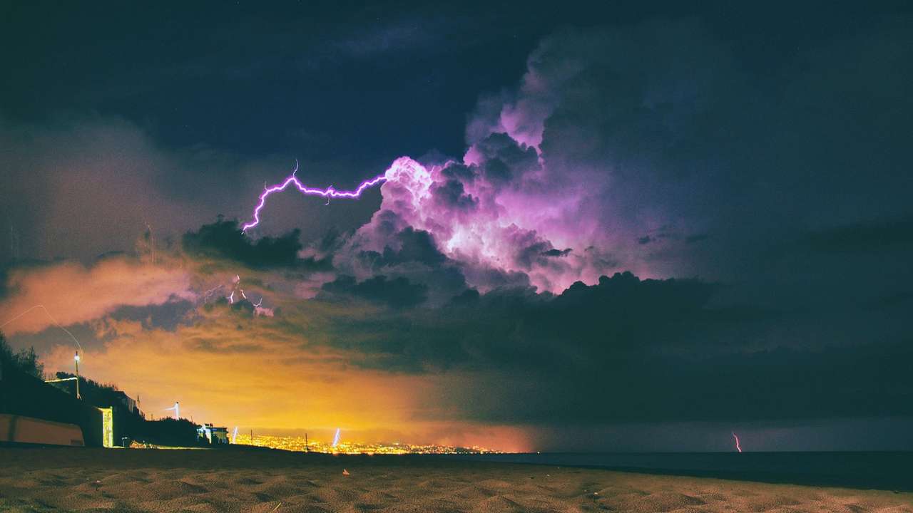 burza o zachodzie słońca puzzle online ze zdjęcia
