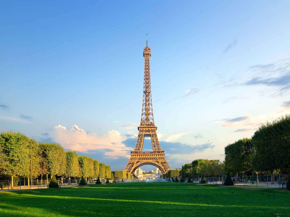 Paryż i Eiffeltårnet puzzle online ze zdjęcia