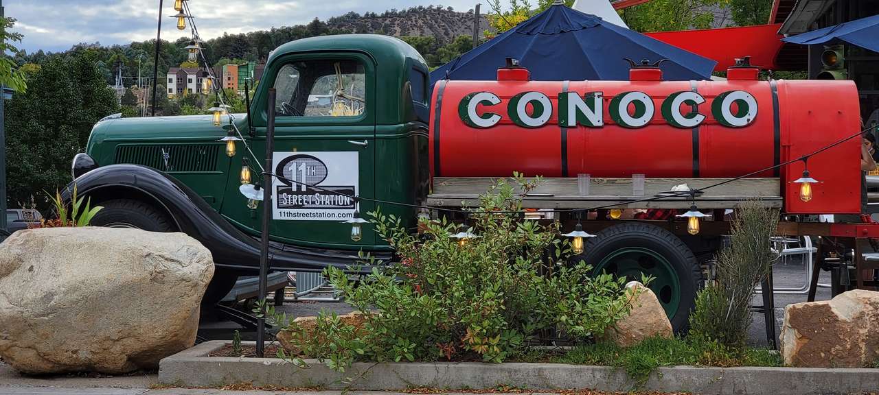 Ciężarówka z paliwem Conoco puzzle online