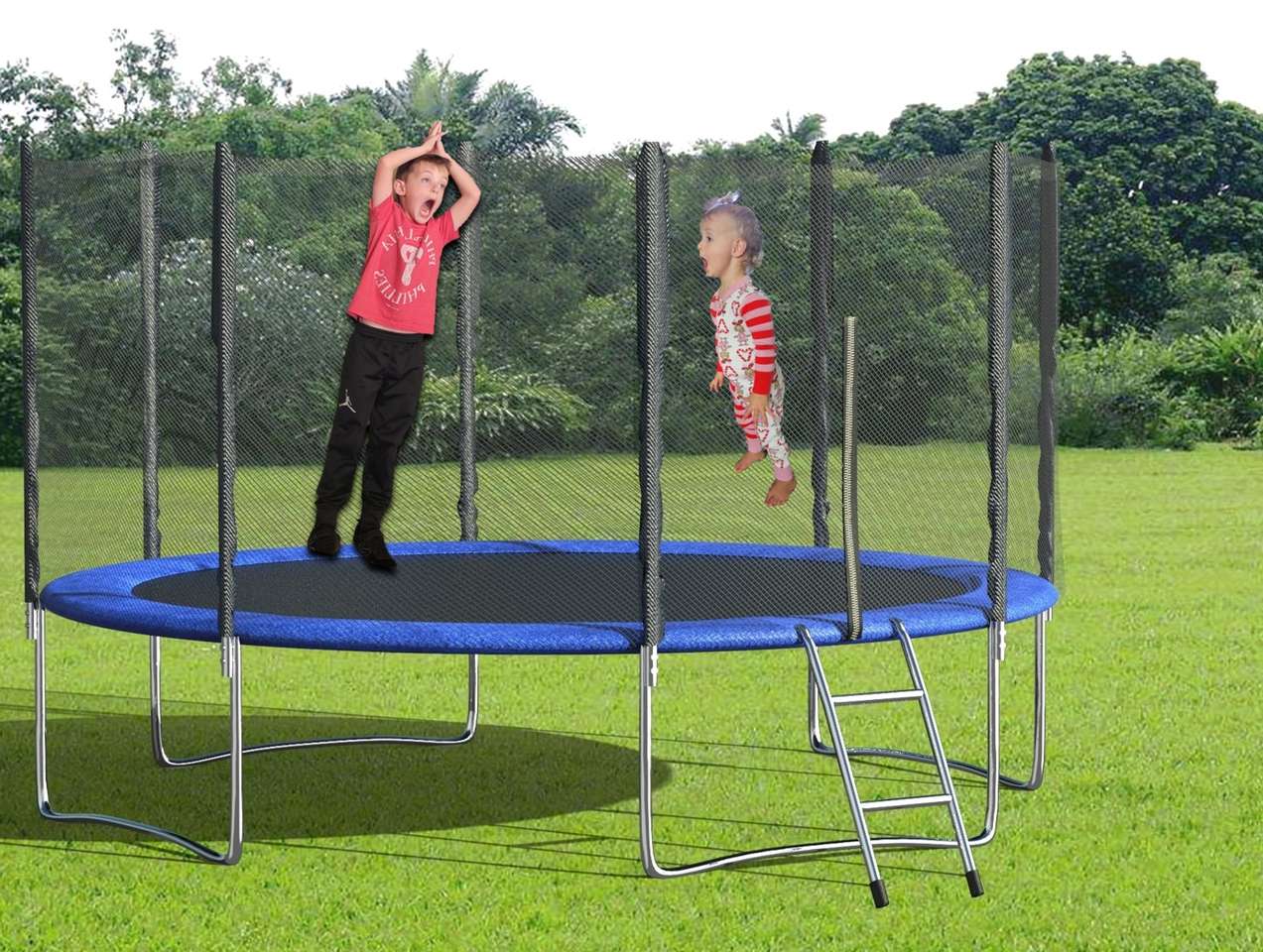 Trampolina puzzle online