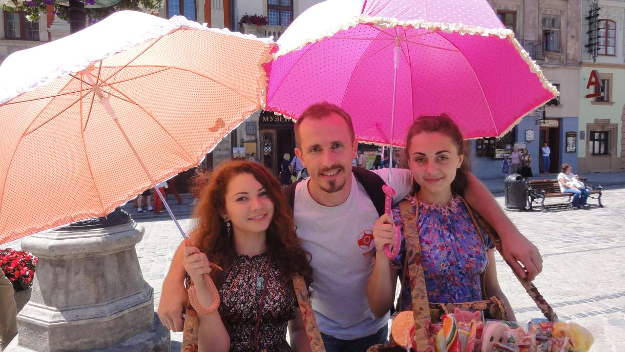 Kolorowe parasolki puzzle online ze zdjęcia