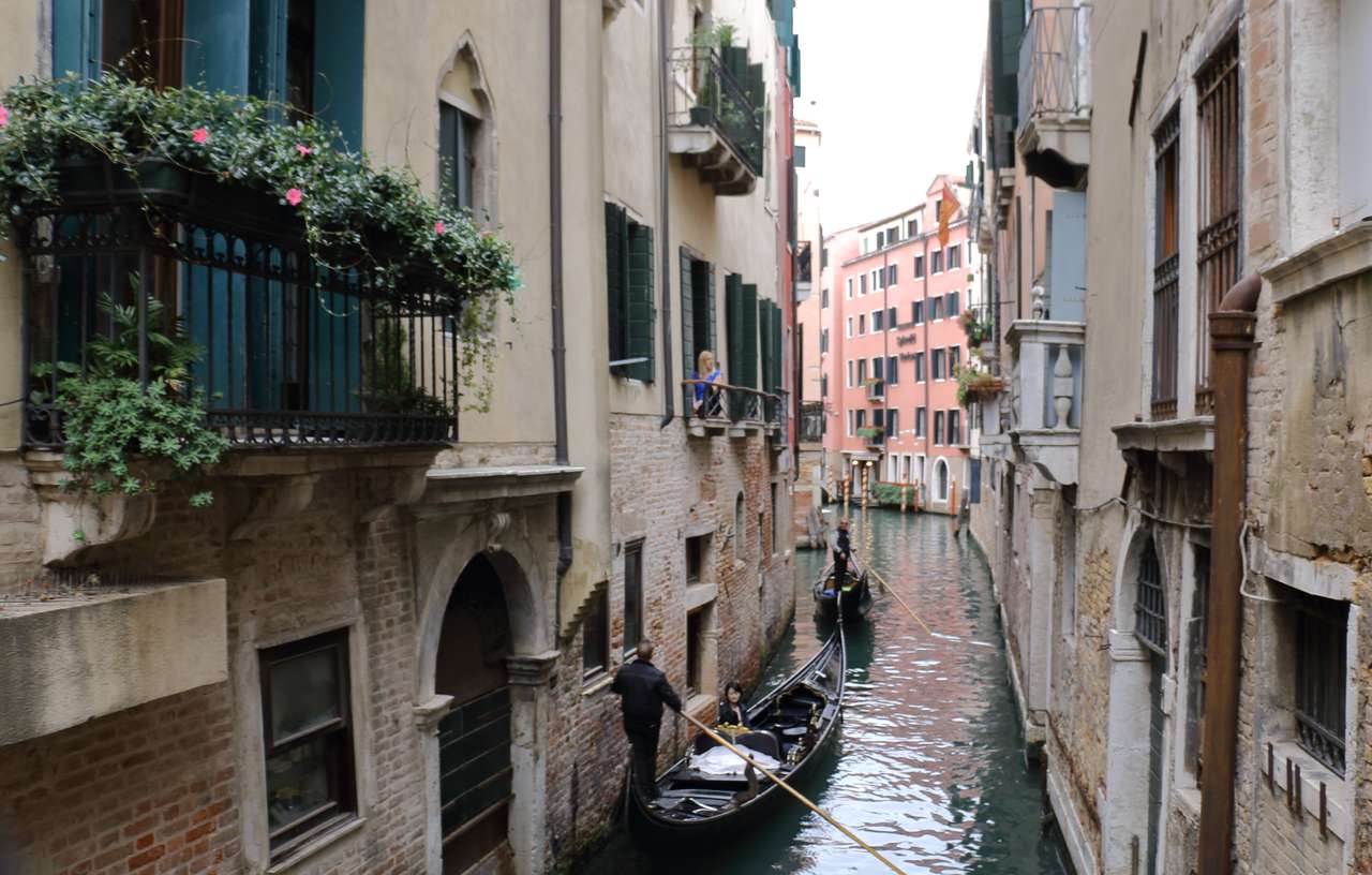 Wycieczka gondolą w Wenecji puzzle ze zdjęcia
