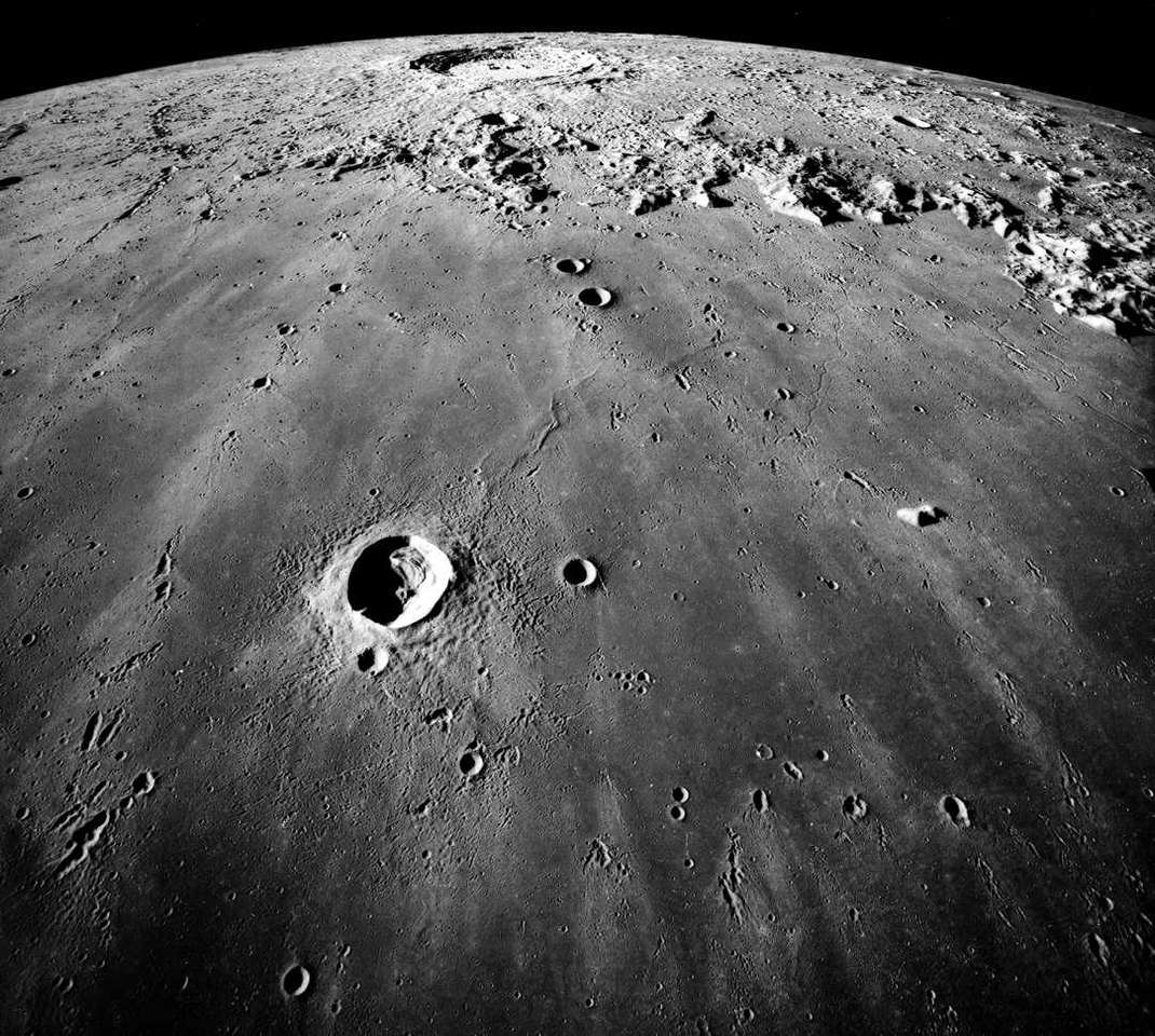 Księżycowy krater "Kopernik" puzzle online ze zdjęcia