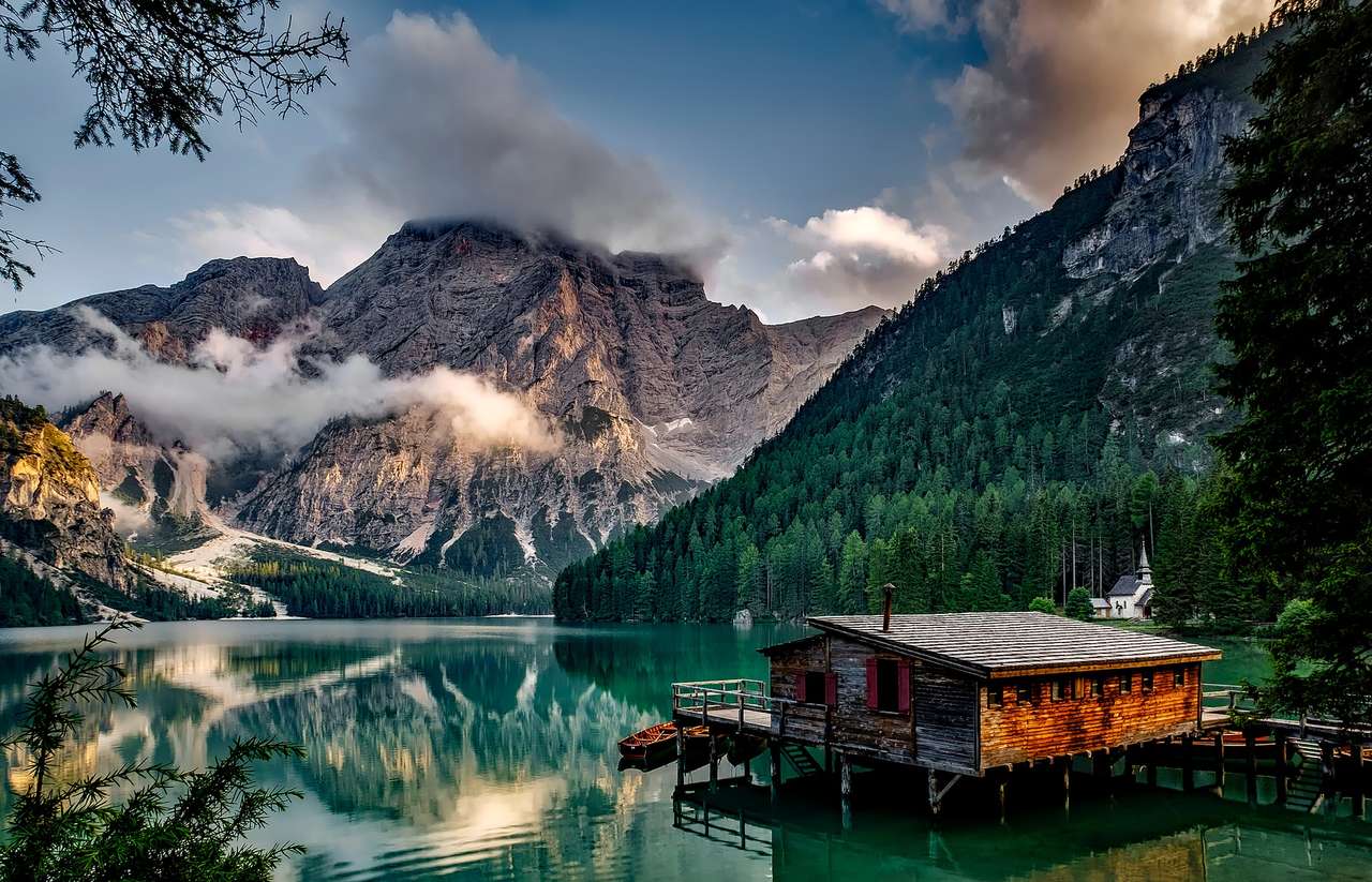 Jezioro w górach puzzle online