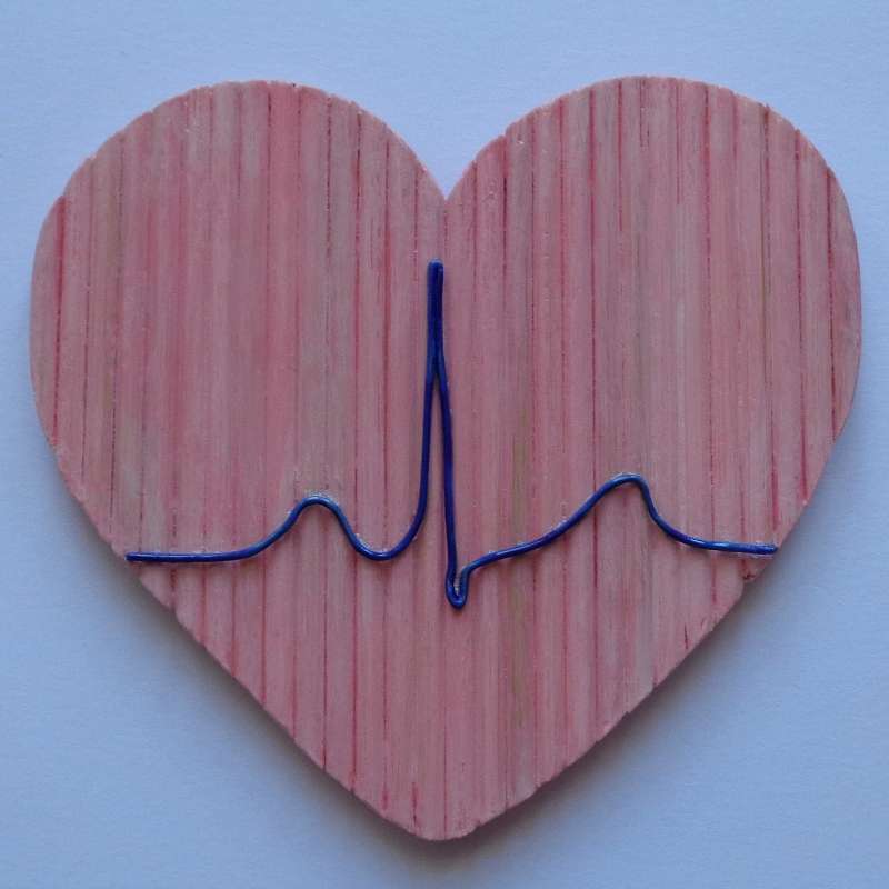 bicie serca wykonane z patyków i drutu puzzle online