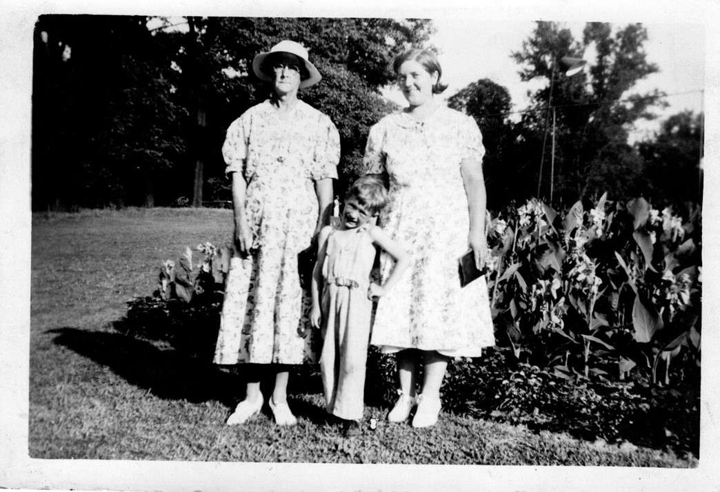 Rodzina pani Chowdhury c. 1937 puzzle online ze zdjęcia