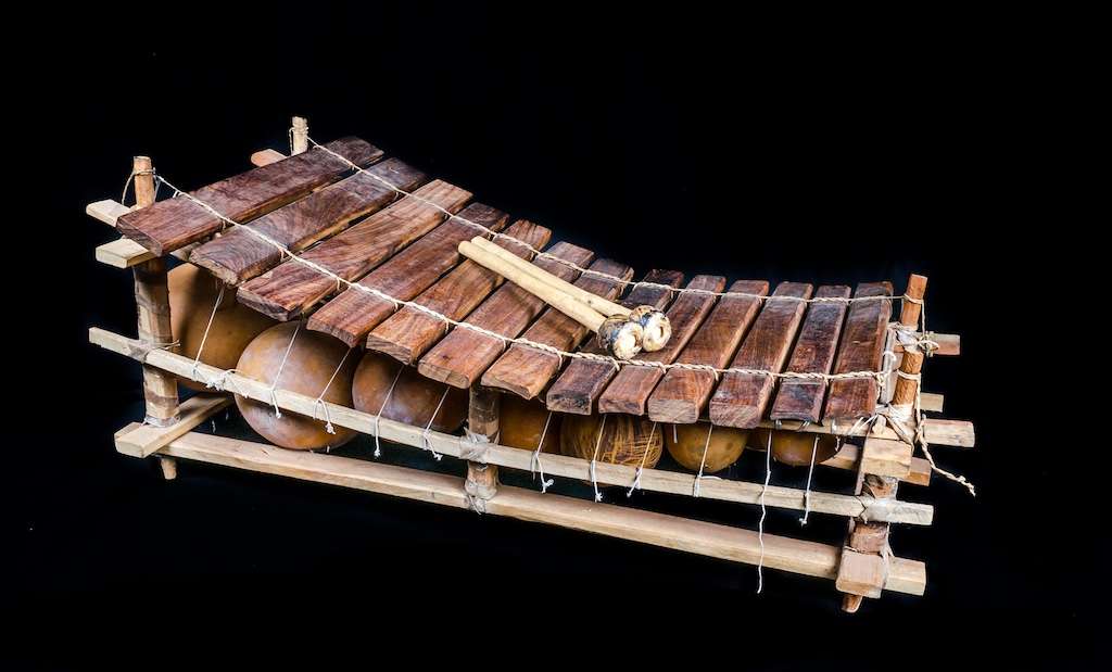 Afrykański instrument Balafon puzzle online ze zdjęcia