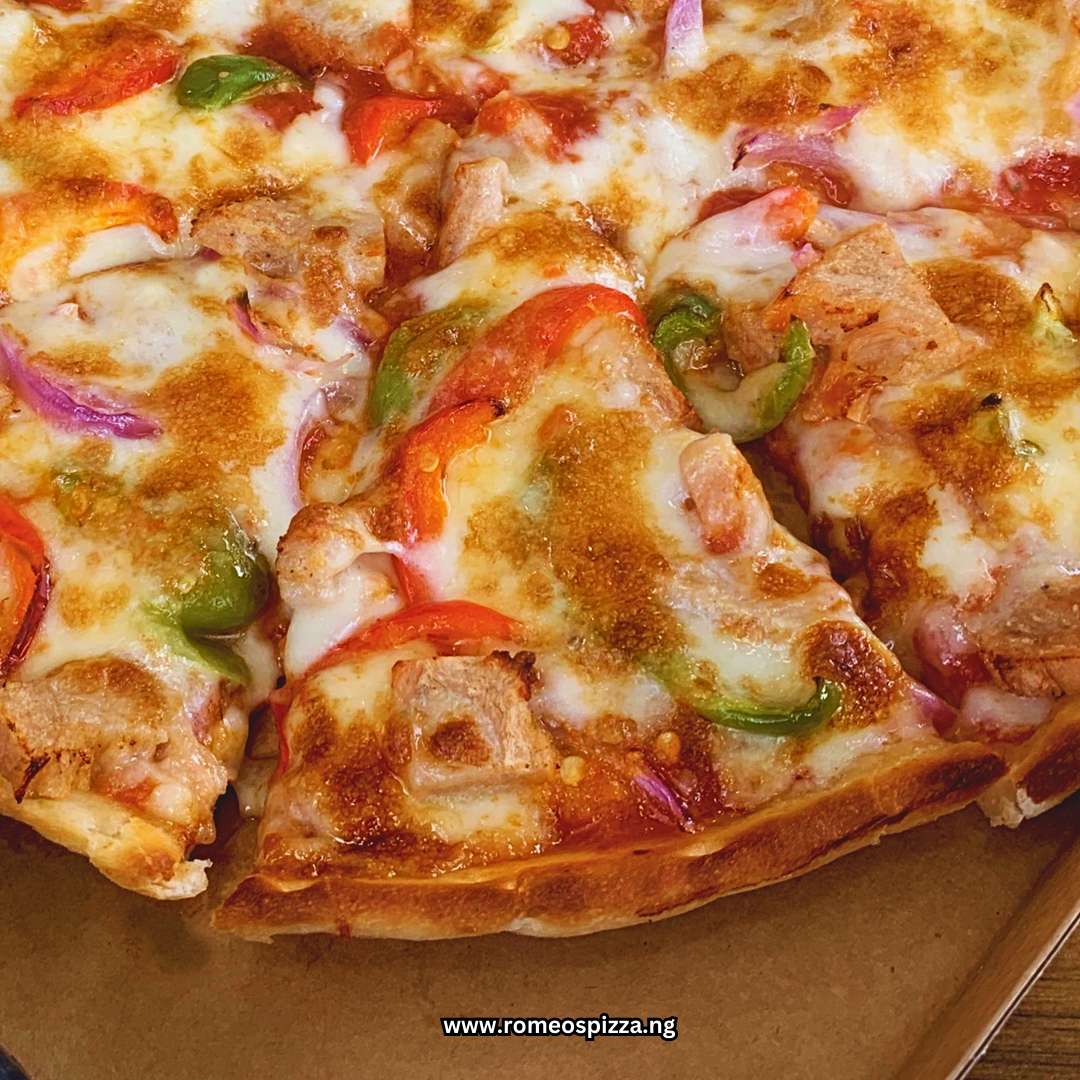 Romeo Pizza z kurczakiem i słodkim chilli puzzle online