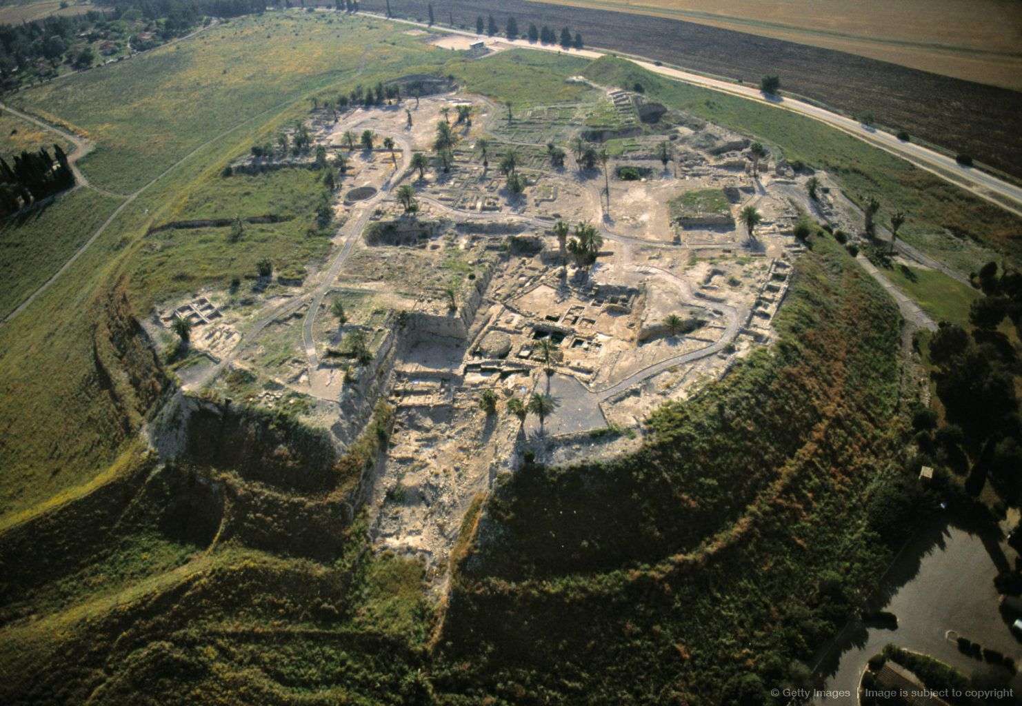 Zielone starożytne miasto puzzle online ze zdjęcia
