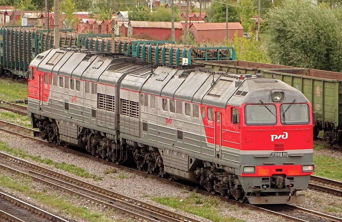 lokomotywa 2TE116UD-051 puzzle online