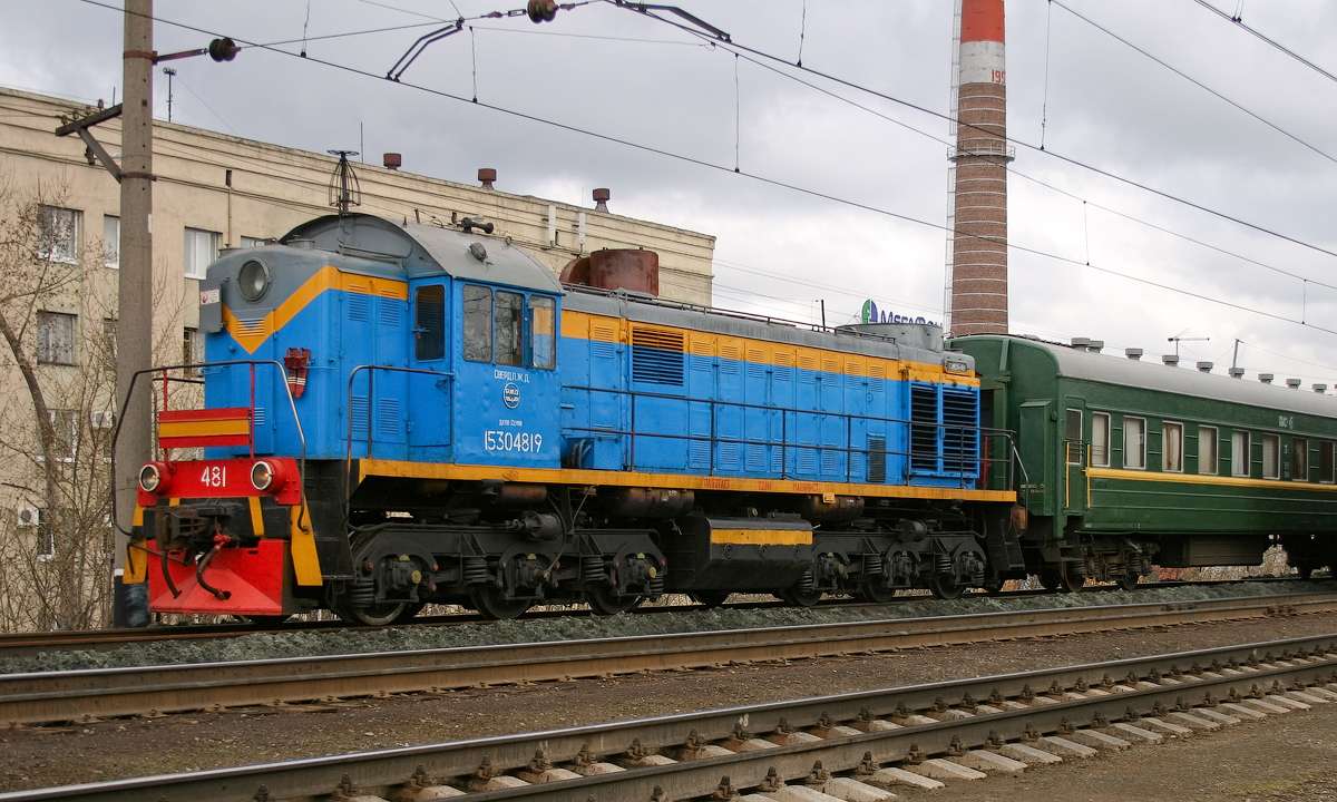 lokomotywa spalinowa manewrowa puzzle online ze zdjęcia