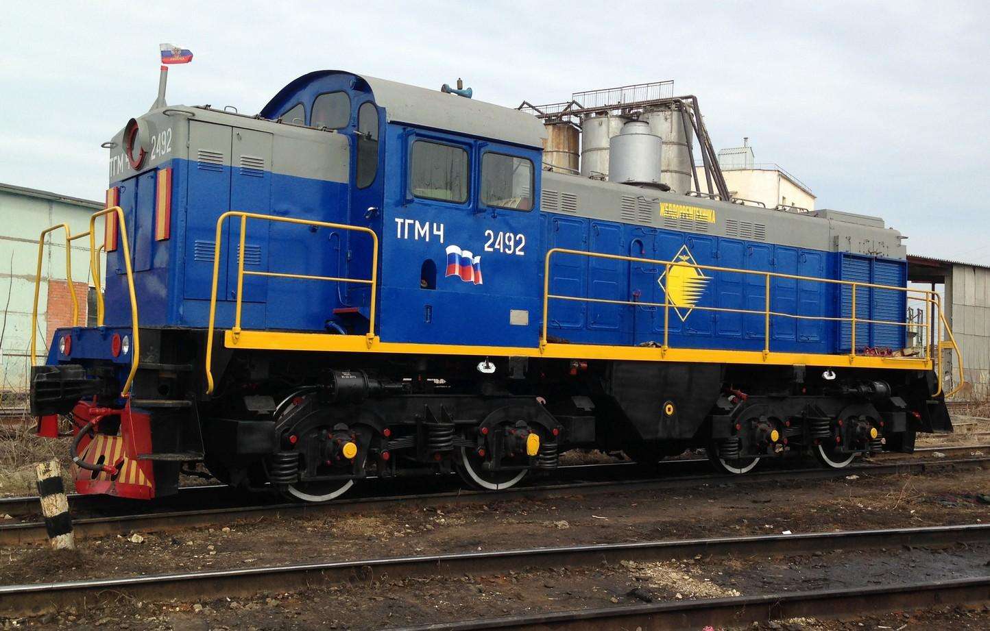 lokomotywa manewrowa spalinowa TGM4-2492 puzzle online