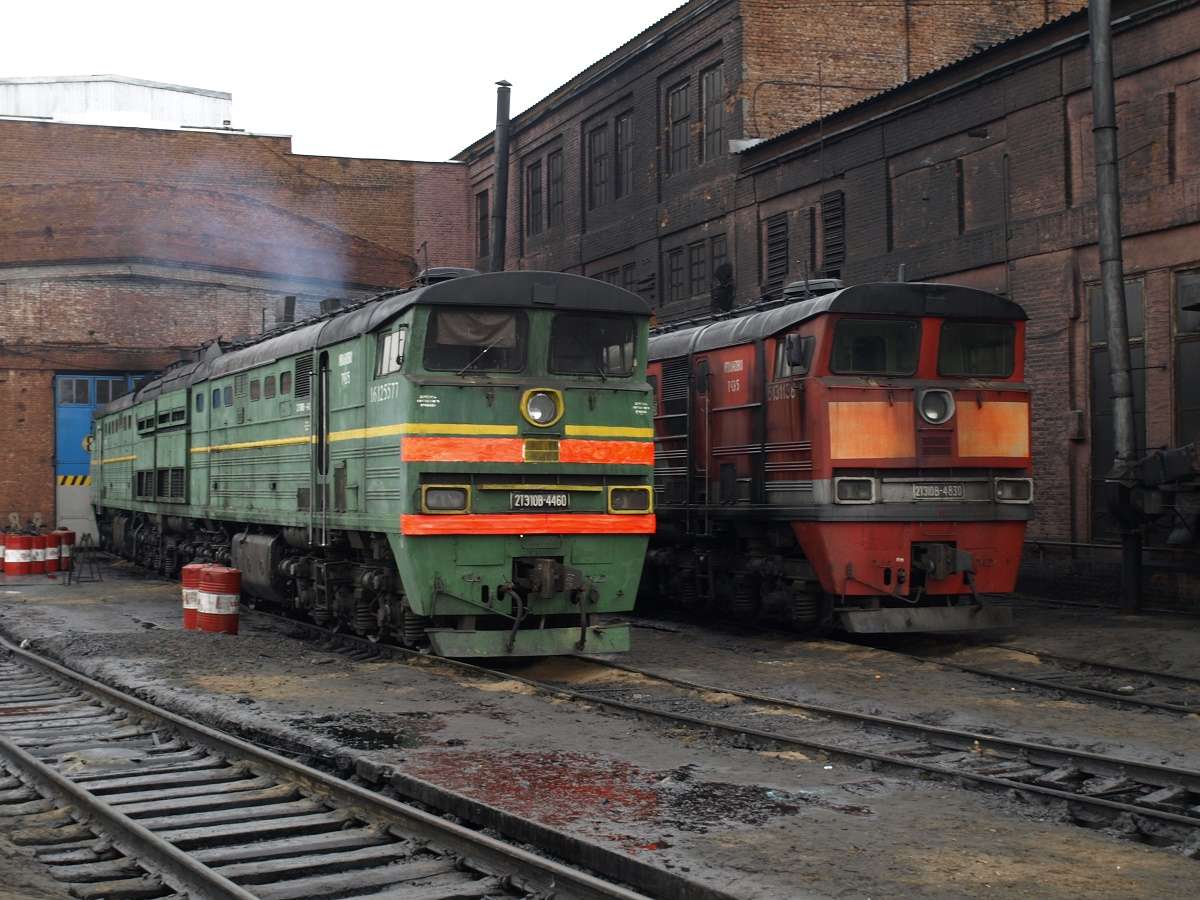 lokomotywy w zajezdni puzzle online