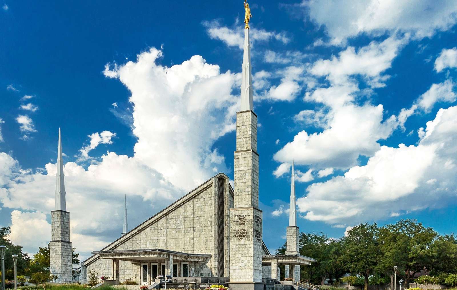 Świątynia Dallas puzzle online ze zdjęcia