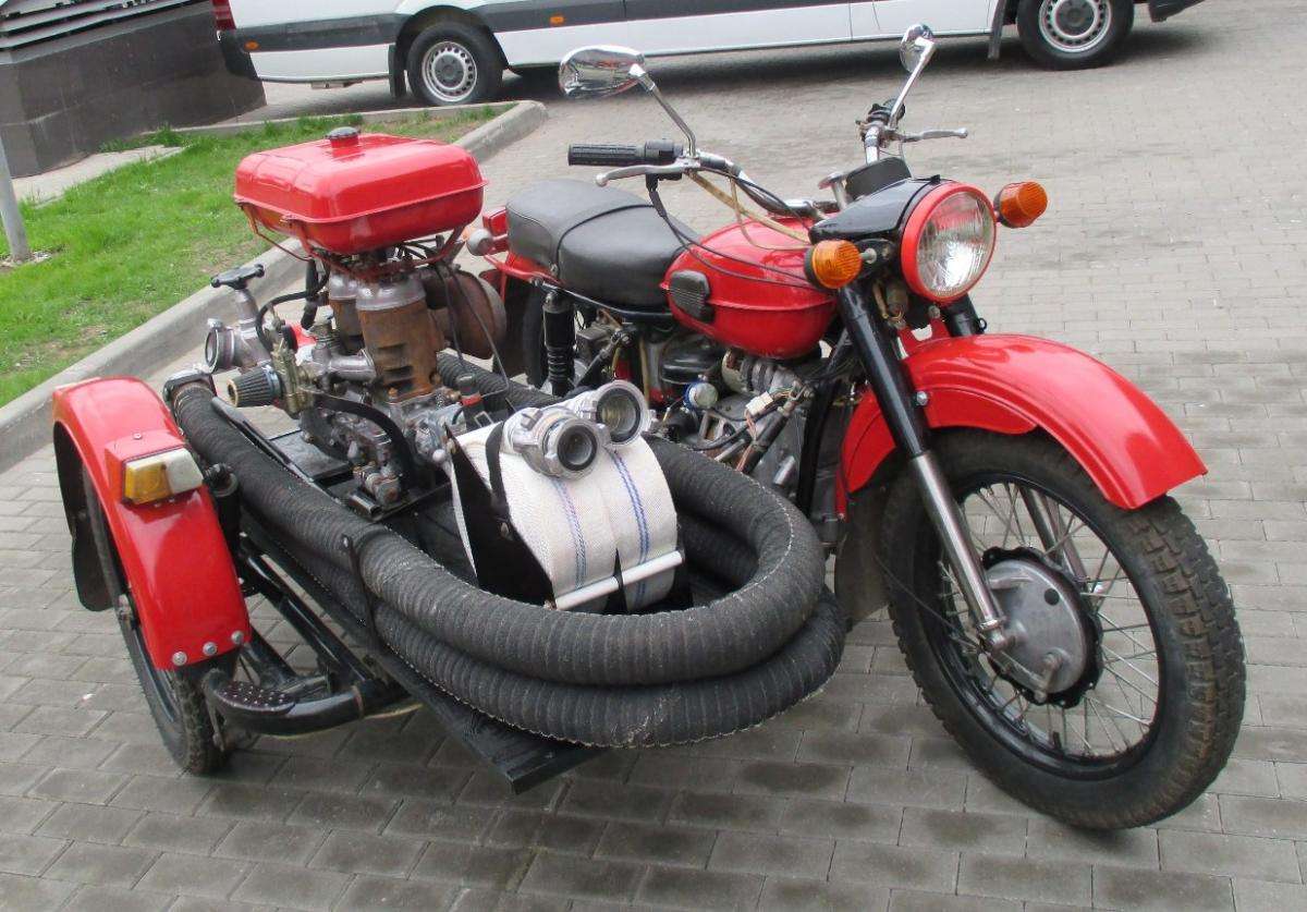 motocykl pożarniczy puzzle online ze zdjęcia
